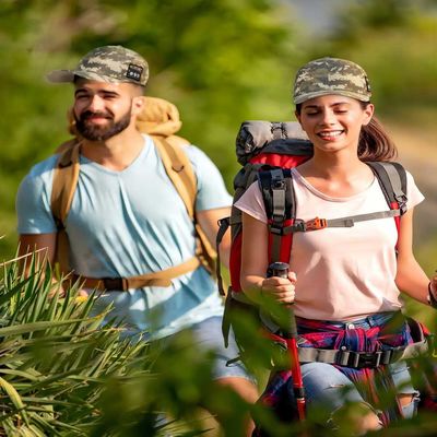 El sonido de alta fidelidad de la gorra de béisbol de Bluetooth con 24 horas de música disfruta de la hora para el alpinismo, deportes del maratón, golf
