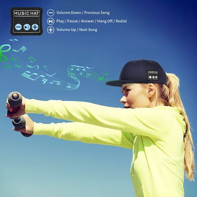 Batería incorporada 1000mah del sombrero audio de los deportes de Bluetooth con 24 horas de tiempo de la música, libre a las llamadas de teléfono para las actividades al aire libre