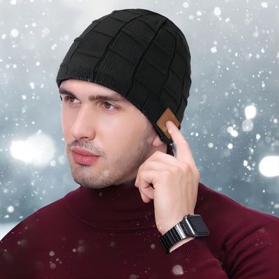 Música sin manos de la tecnología de Bluetooth de la radio del sombrero 5,0 de la gorrita tejida de Bluetooth que juega para los deportes de invierno