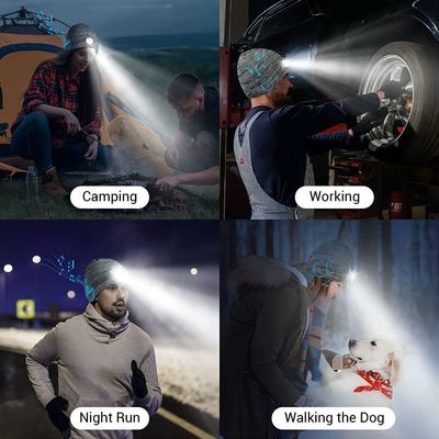 El sombrero de los auriculares de Bluetooth de los deportes da libremente con las negociaciones Flahslight del teléfono de la música