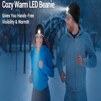 Noche del invierno que trabaja el sombrero inalámbrico de los auriculares de Bluetooth con la luz ajustable de 3 LED